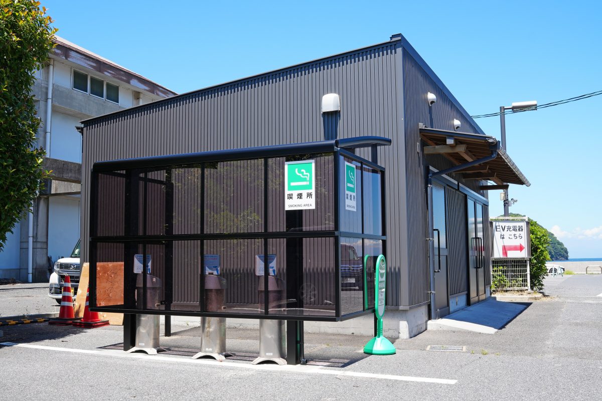 道の駅の喫煙コーナーがリニューアルしました